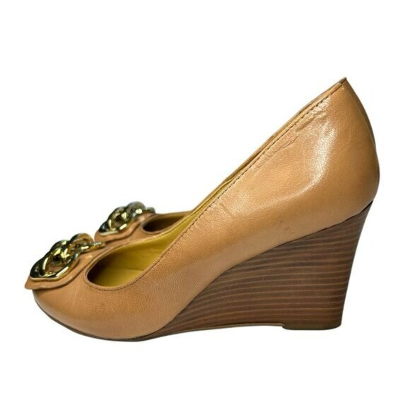 Nine West Stacked Wedge Heel Leather Pumps Camel Tan Gold Tone Hardware Size 6M - Picture 7 of 15